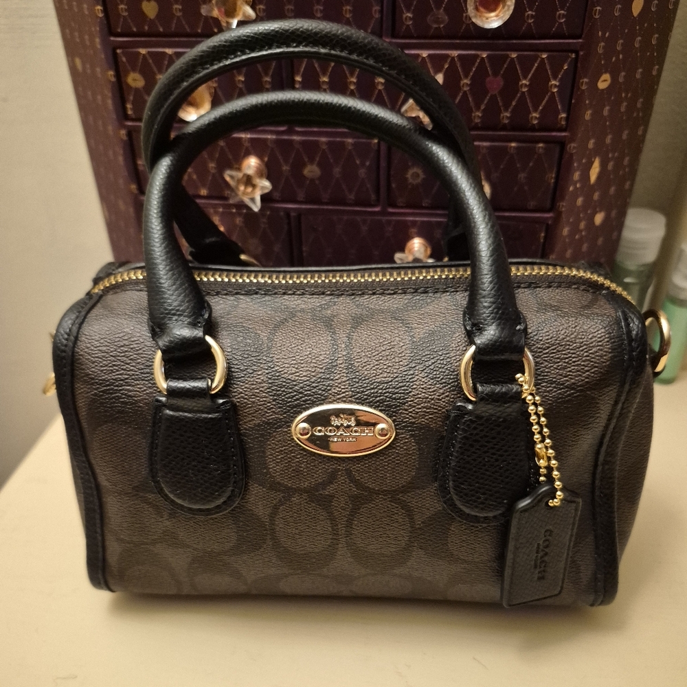 COACH BABY BENNET SATCHEL - Picture 6 of 9